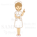 患者さんに説明をする看護師２